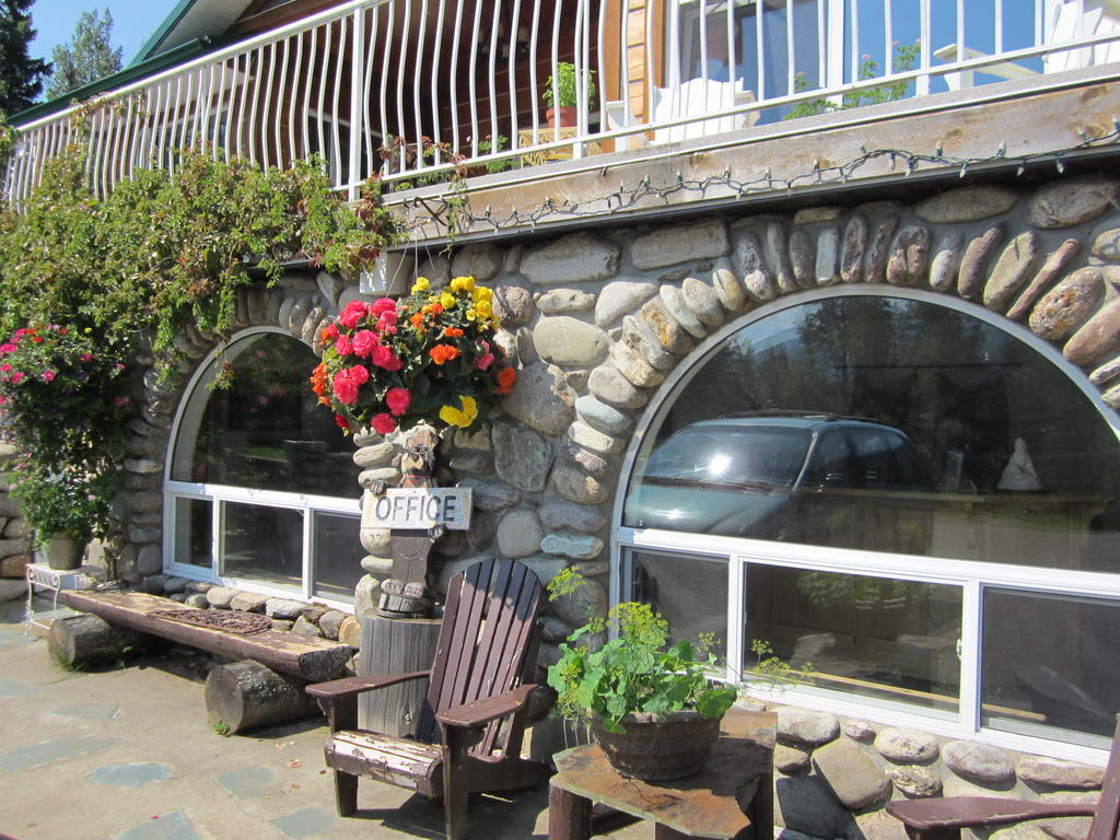 Beaver Creek Lodge And Cabins McBride Esterno foto