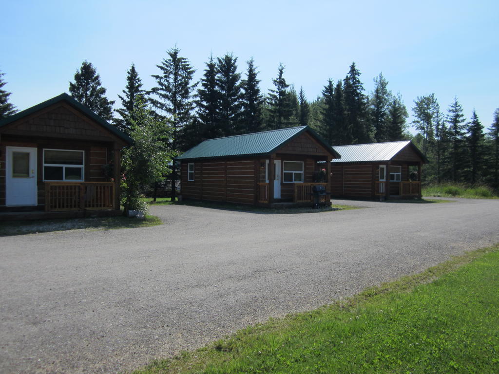 Beaver Creek Lodge And Cabins McBride Esterno foto